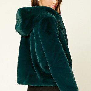 Forever 21 Dark green thick coat with hood and pockets SMALL